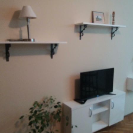 Studio Nina Appartement Novi Sad Buitenkant foto